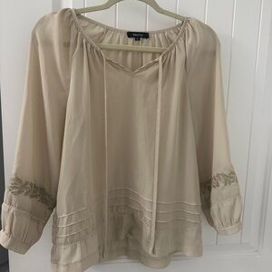 Verty Cream Blouse with Sleeve Embroidery